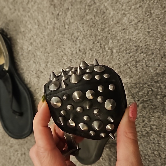Spiked sandals - Picture 2 of 3